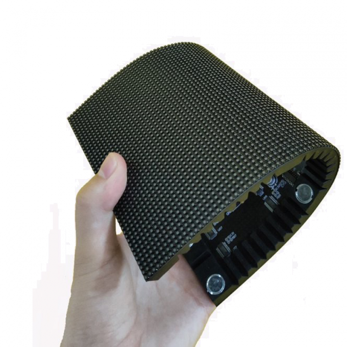 P1.5 P2.5 P4 Led Yumuşak Ekran İç Kapalı Dış Kapalı Yumuşak Dikey Esnek Reklam Ekranı 4