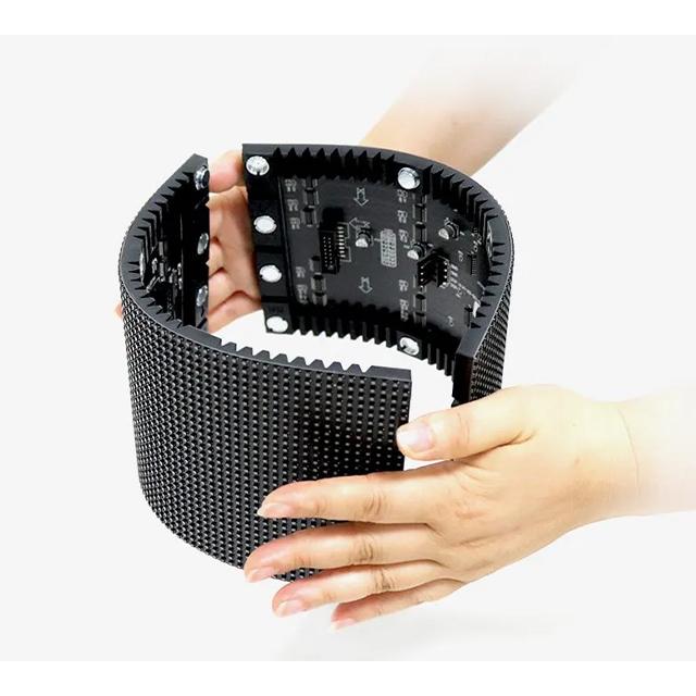 Özelleştirilebilir Yumuşak LED Ekran Televizyon Ekranı P3 İç mekan Esnek LED Panel Seksi Ekran Fiyatı 2